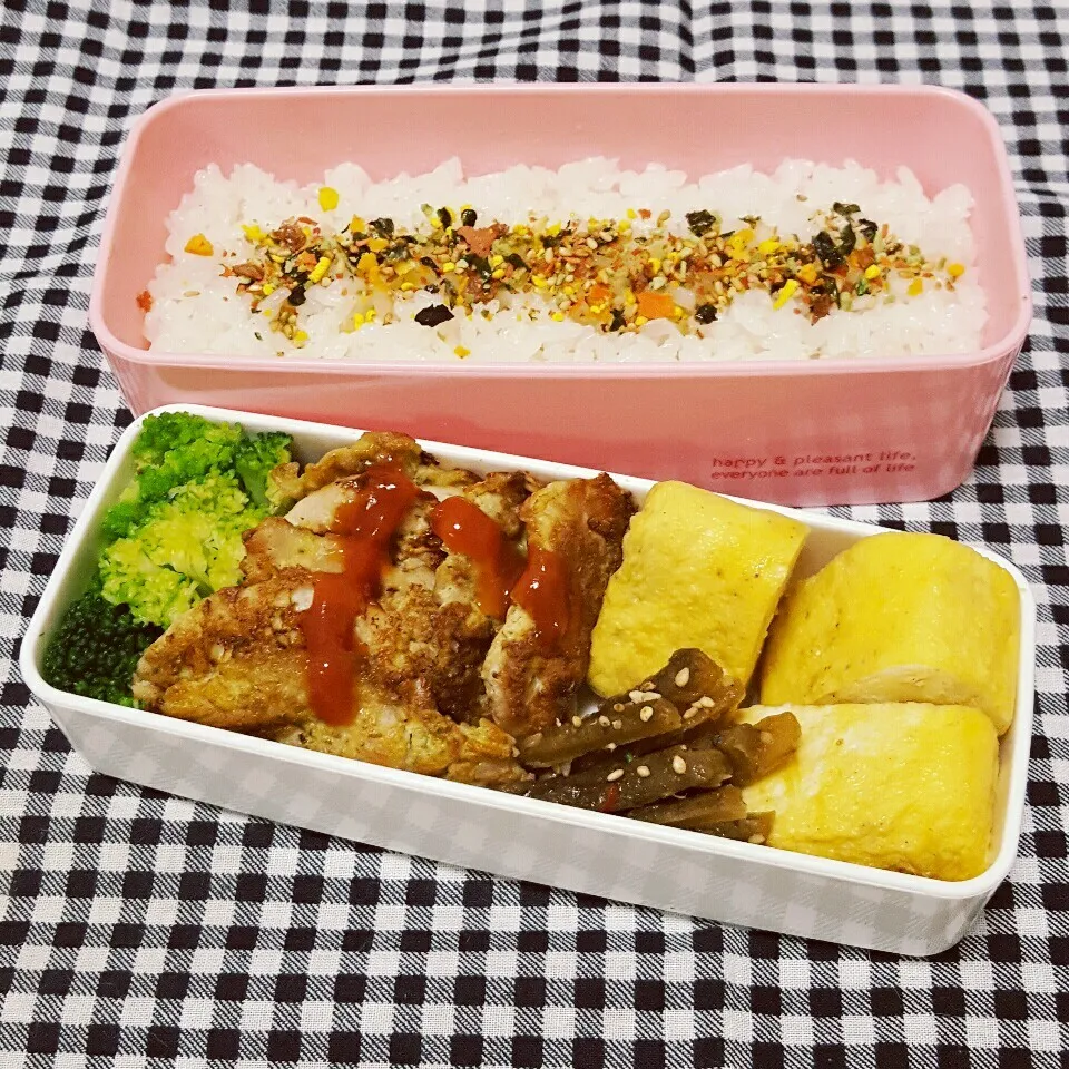 Snapdishの料理写真:豚肉のピカタ弁当|ゆみころさん