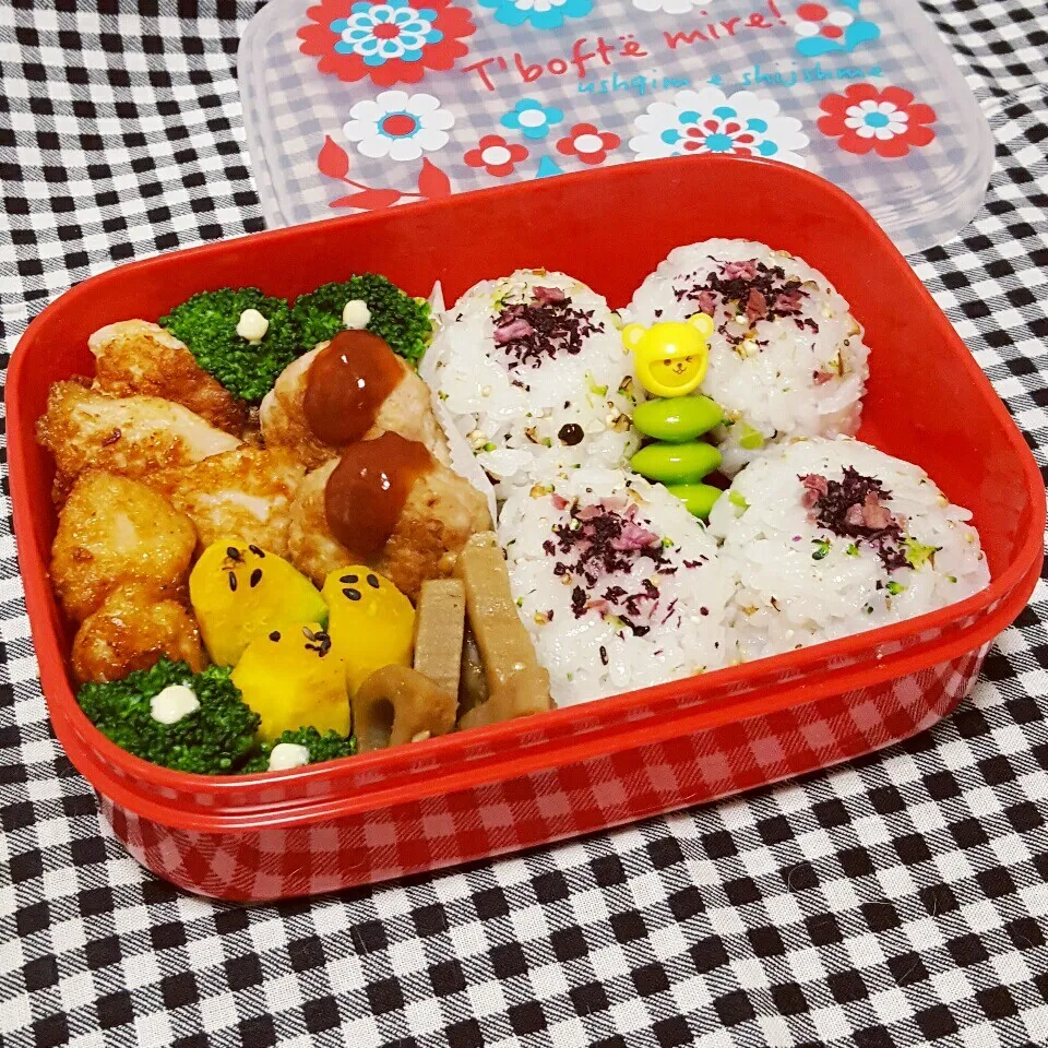 Snapdishの料理写真:青菜と雑穀のおにぎり弁当|ゆみころさん