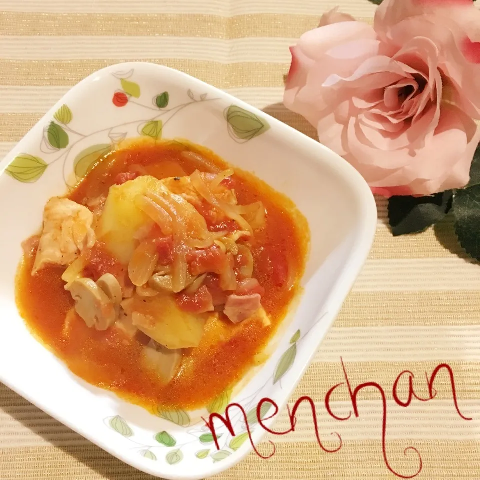 鶏むね肉とじゃが芋のトマト煮でお祝い♡|めんちゃんさん