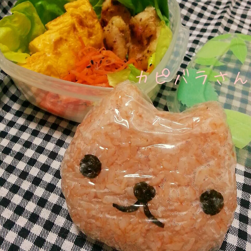 カピバラさんべんと。|ゆみころさん