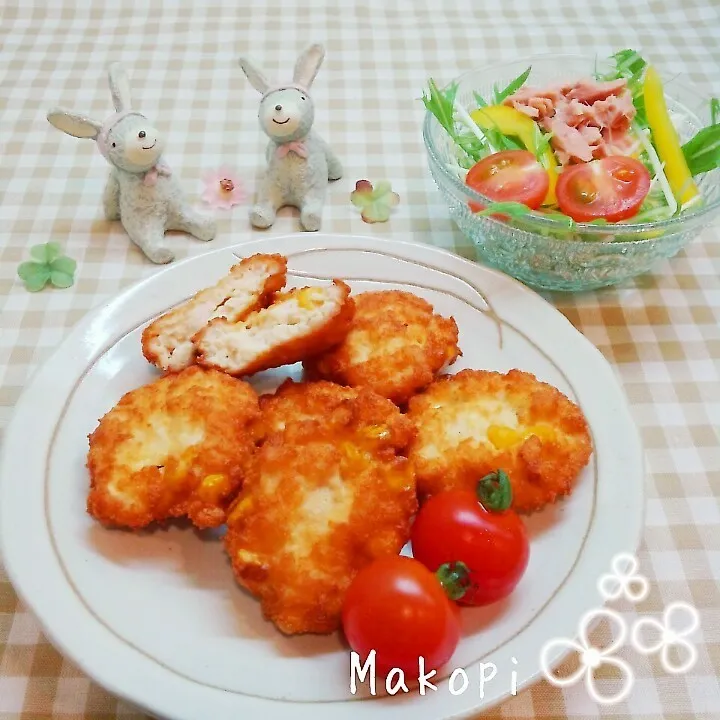 Snapdishの料理写真:お豆腐と鶏肉のコーン入りナゲット〜(*´˘`*)♡|まこぴ～♪さん