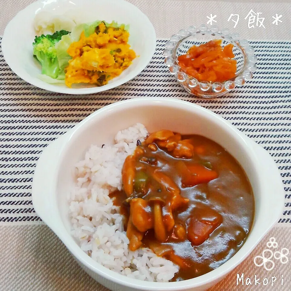 Snapdishの料理写真:チキンカレー(*´˘`*)♡|まこぴ～♪さん