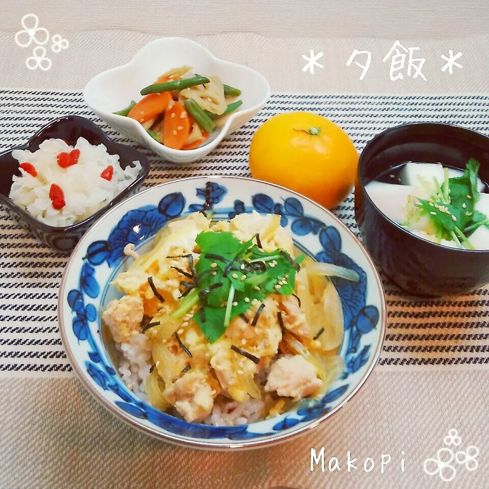 今日の夕飯は親子丼(*´˘`*)♡|まこぴ～♪さん