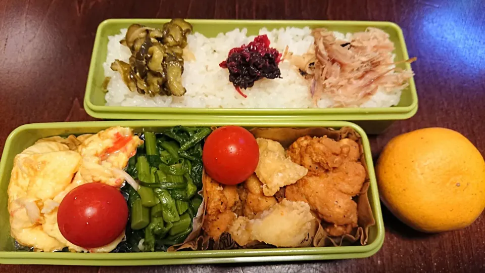 Snapdishの料理写真:鶏唐揚げ弁当
 #今日のお弁当|りょーさん