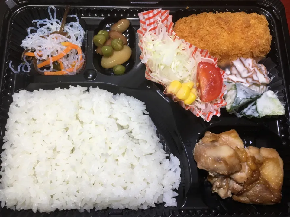 チキンソテーにんにく醤油 日替わり宅配弁当 豊川市豊橋市一部エリア配達|Naokazu Kuritaさん