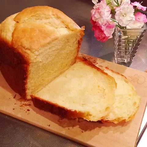 神戸北野ホテル風ブリオッシュ食パン( ´艸｀)|めんちゃんさん