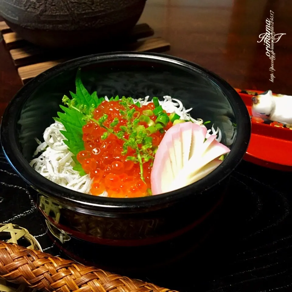 テンション上がるお手抜き弁当☆どどぉ〜んとイクラしらす丼♬|chouchouさん