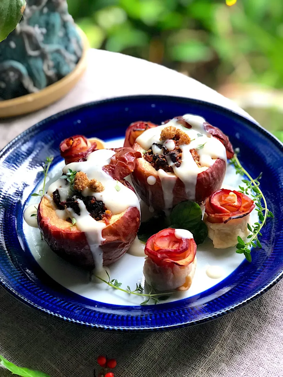 まちまちこさんの料理 焼きリンゴのジンジャーアーモンドクリームがけ🍎 Stuffed baked apples and almond -ginger cream|ちーちさん