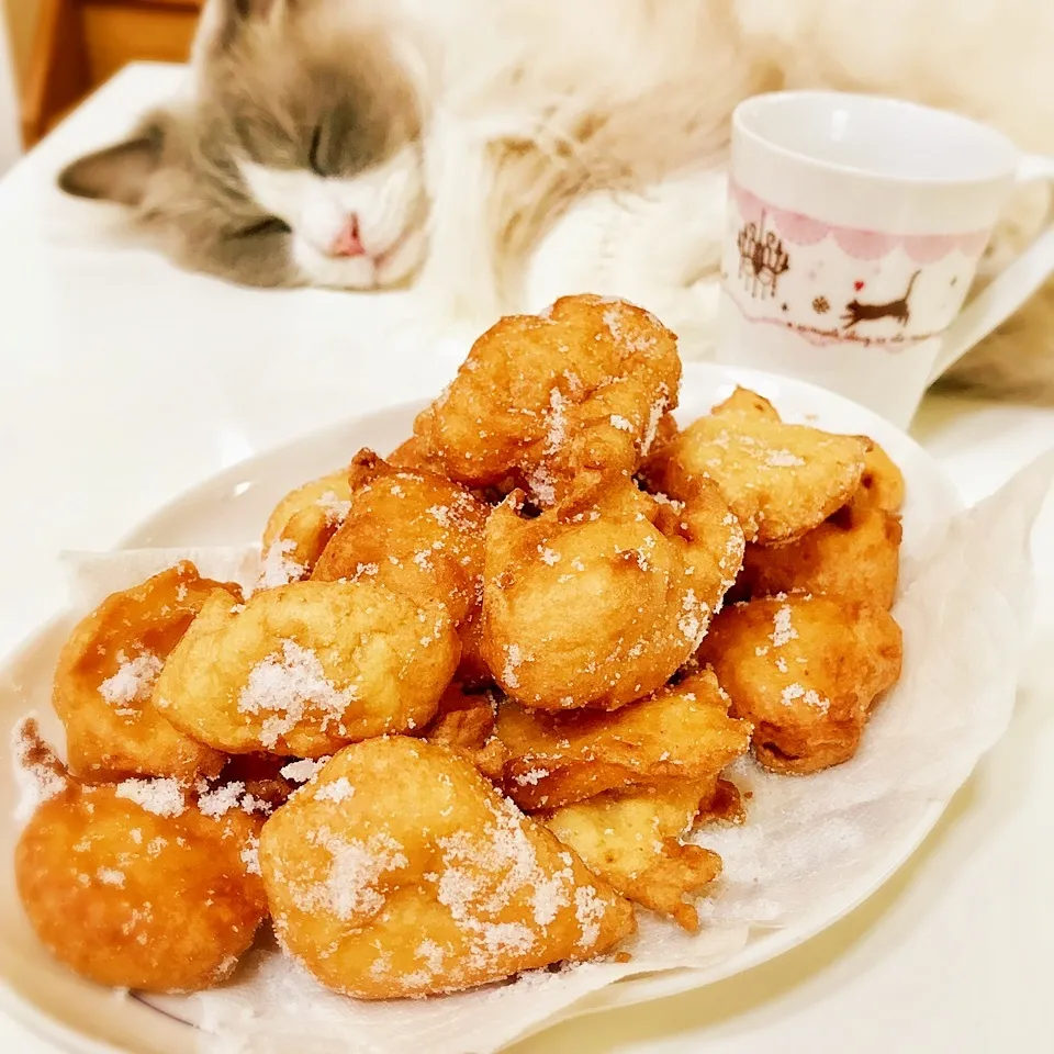 お家にあるもので♪即席お豆腐ドーナッツ🍩|綾奈さん