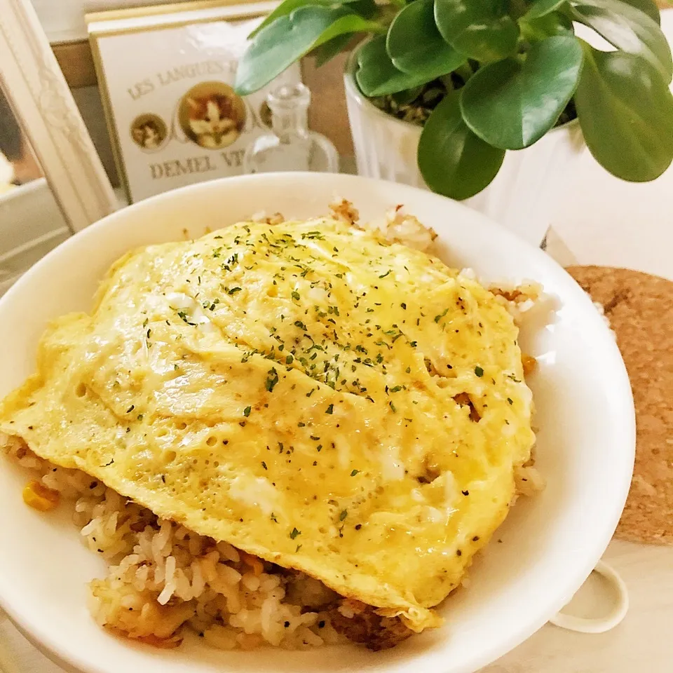 休日朝は夫の手作りチャーハン(。•ㅅ•。)♡|綾奈さん