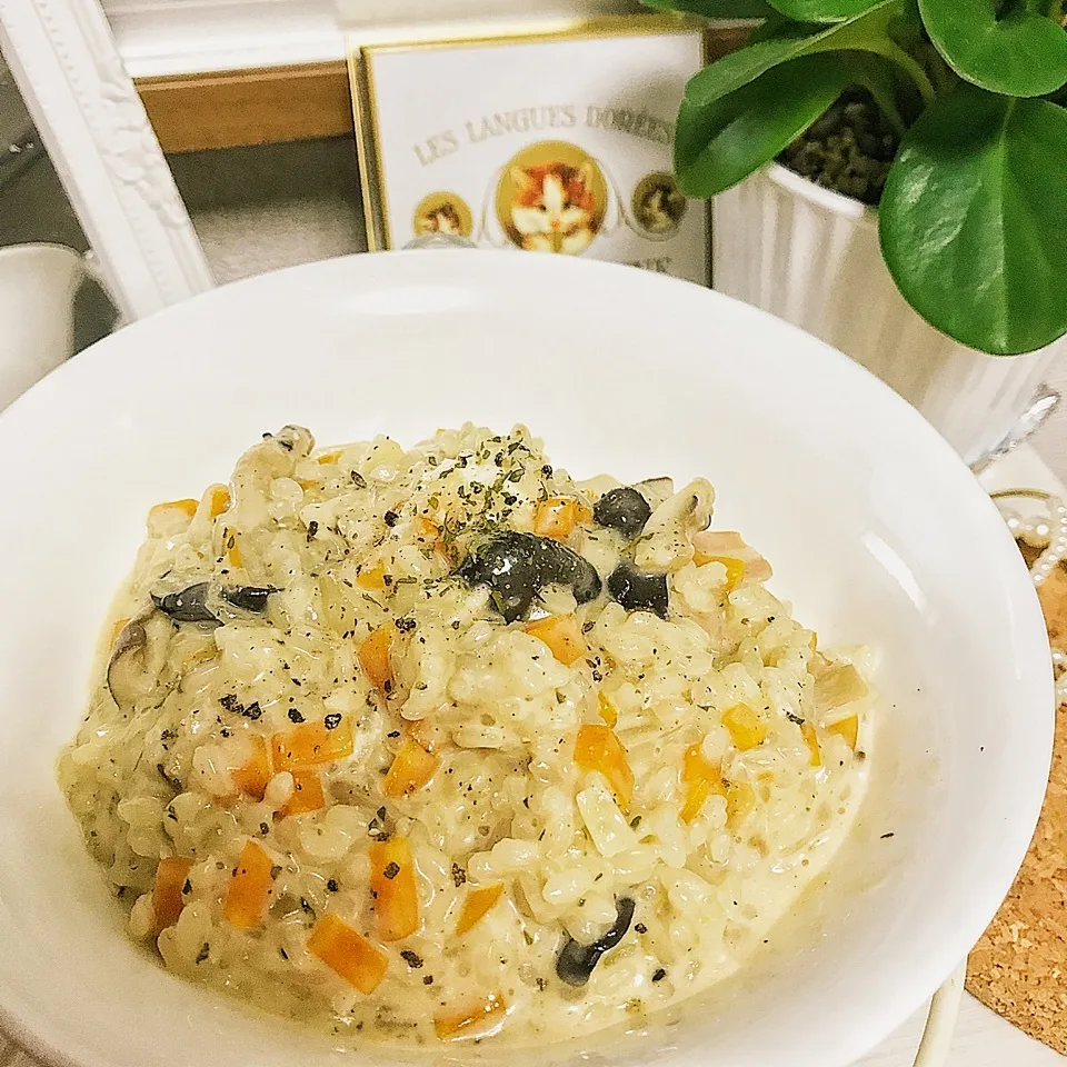 Snapdishの料理写真:朝食🍄きのこクリームチーズリゾット🍄|綾奈さん