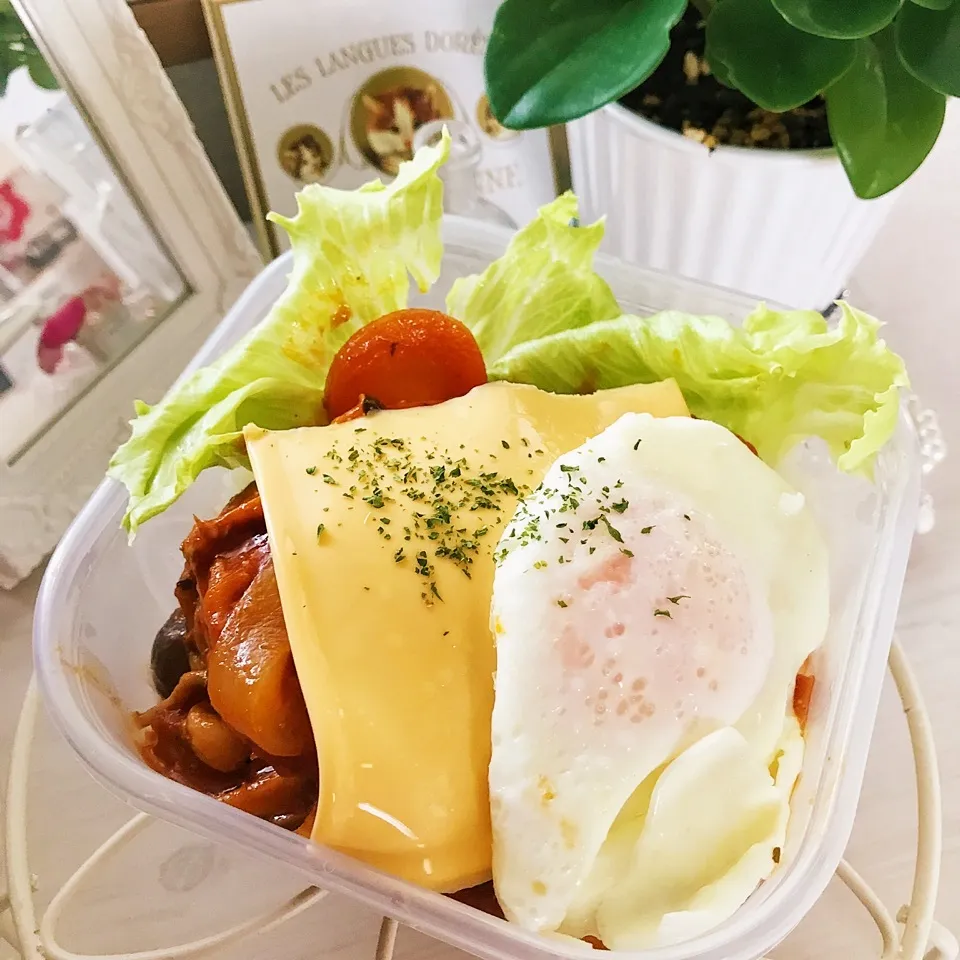 本日のお弁当♪チーズインハンバーグのトマト煮込み|綾奈さん