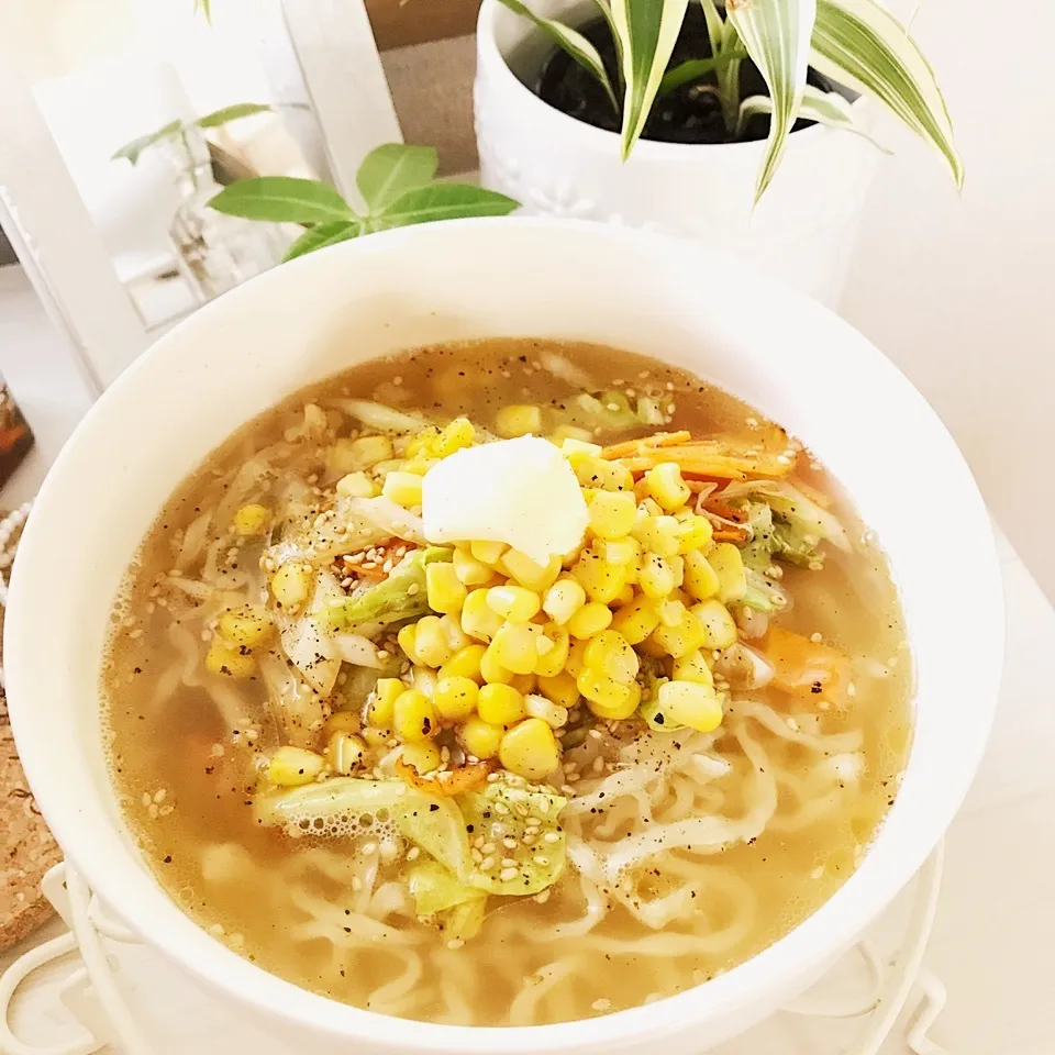 彼ごはん♪即席塩ラーメン|綾奈さん