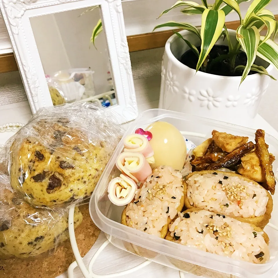 本日の彼弁❤️鶏牛蒡甘辛照り焼き&お稲荷さん|綾奈さん