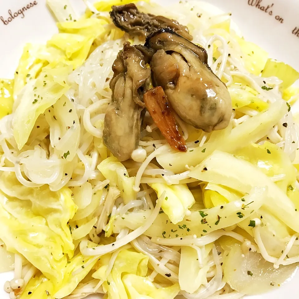 牡蠣のコンフィで白滝のペペロンチーノ|綾奈さん