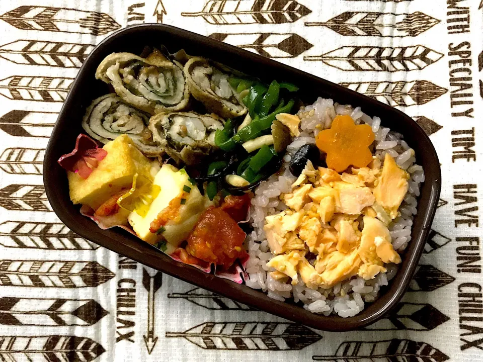 Snapdishの料理写真:豚こま梅しそ巻き弁当🍱|アンリさん