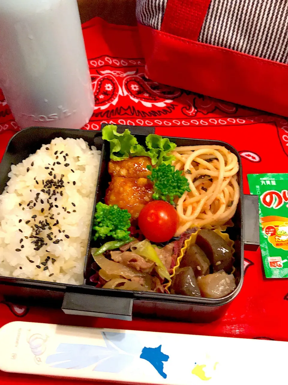 Snapdishの料理写真:2018.10.27  JK&自分弁当～牛甘辛炒め♪|rinrin*mama*さん