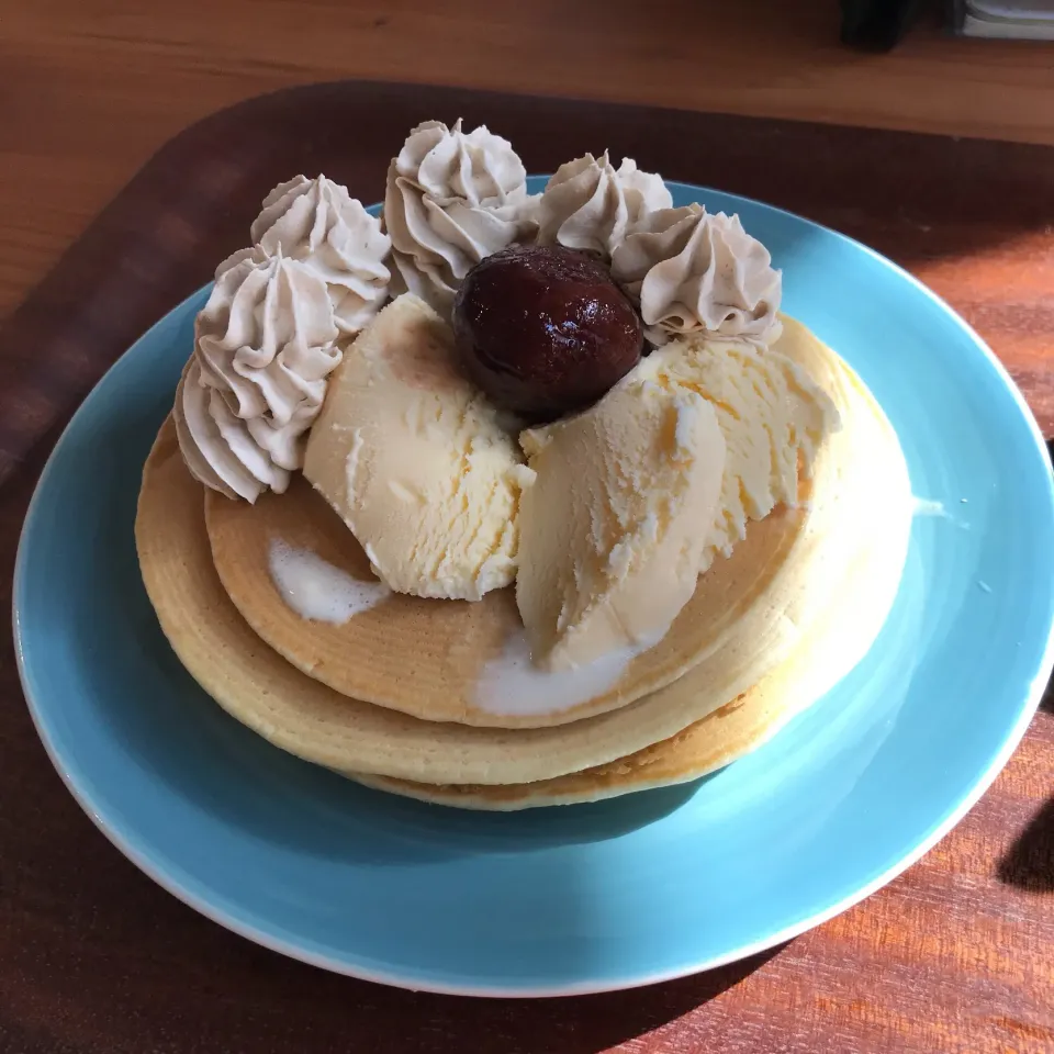 2018.10.24 (水) #朝食#ホットケーキ #マロンクリーム  #パンケーキ|あっきーよさん