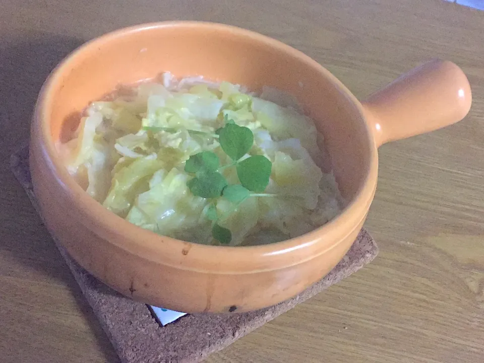 朝ごはんはあったかい野菜の塩麹煮込みだよー。|あやさん