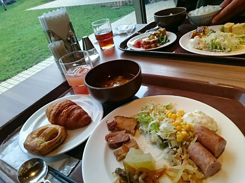 Snapdishの料理写真:☆石垣島旅行☆　アートホテル　朝食バイキング|hamamaさん