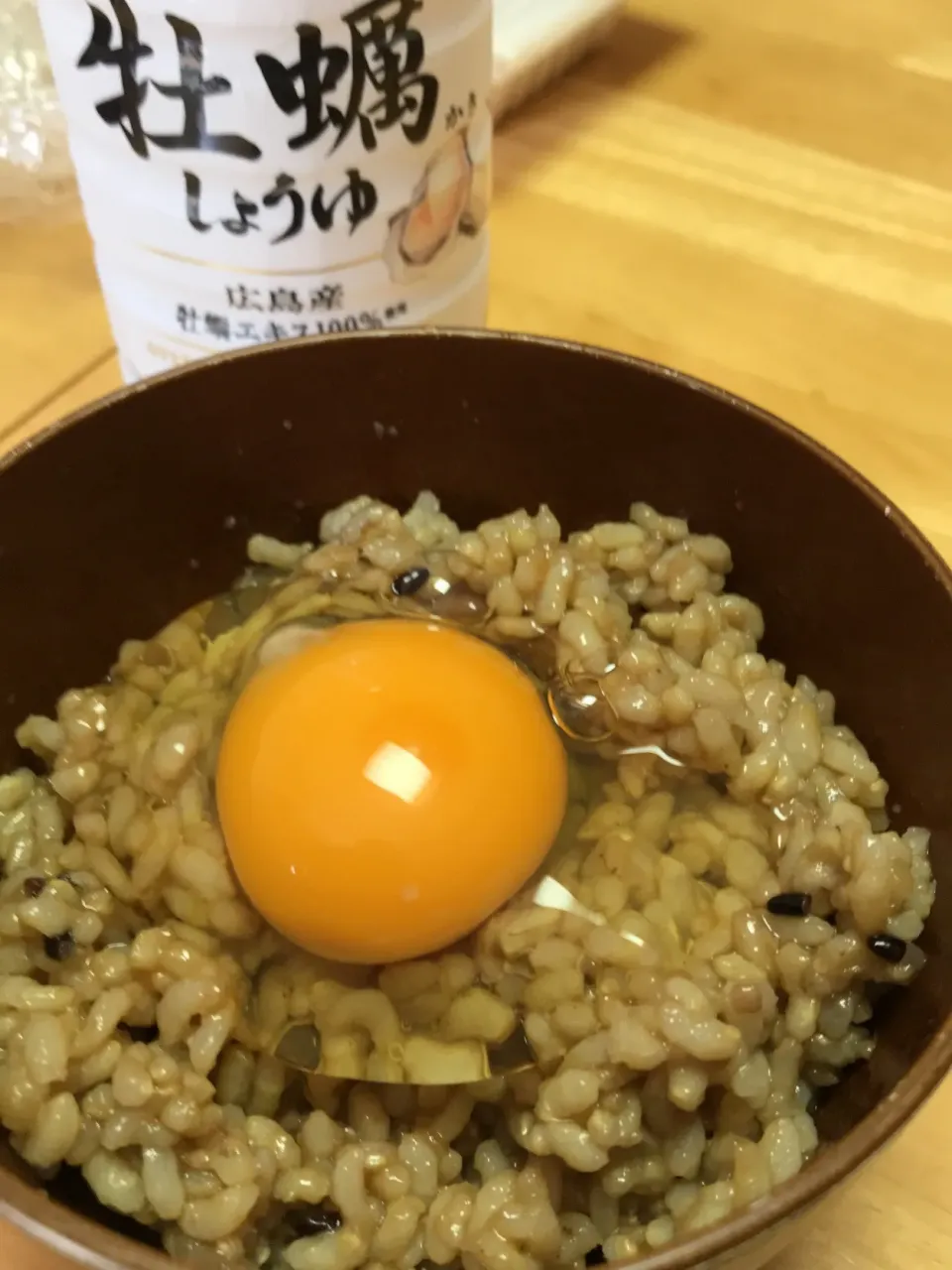 Snapdishの料理写真:引っ越し前 卵かけご飯
ご飯に醤油をかけ、混ぜ混ぜ。。最後に卵の順です|あり君さん