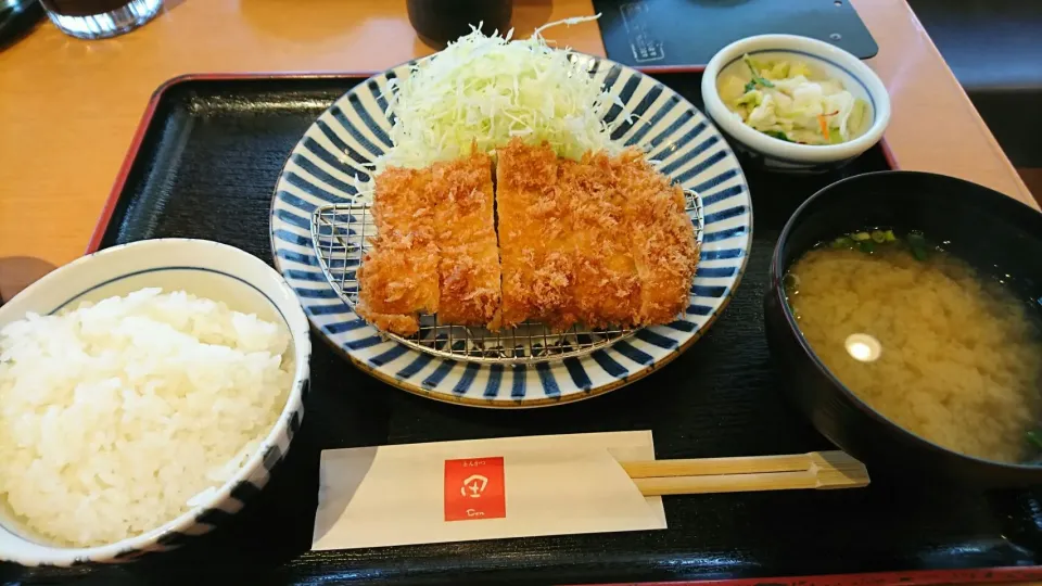 2018/10/28(日)ランチはヒレカツ🎵|しまだ ちえこさん