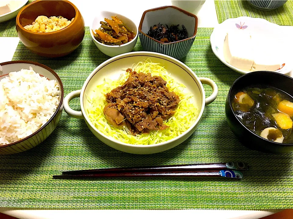 Snapdishの料理写真:豚の生姜焼き定食🐷✨|エリーさん