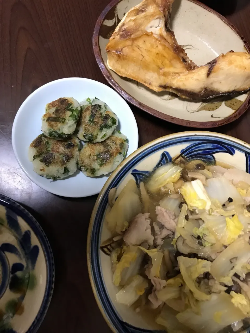 10月28日晩ご飯。白菜と豚肉煮、ブリカマ、大根もち。|あやさん