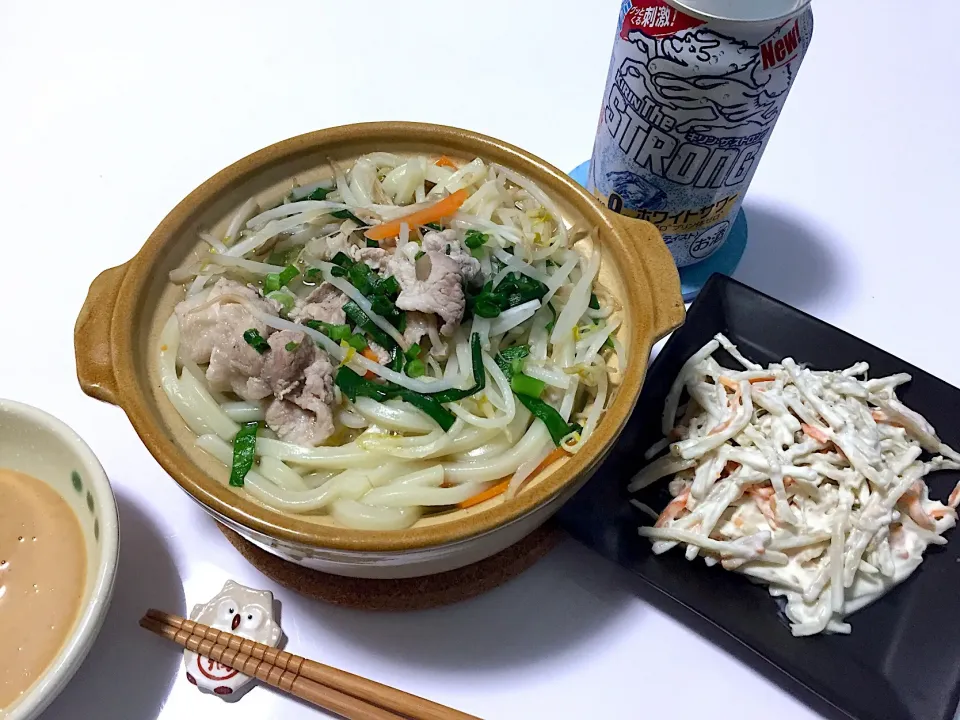 今宵は、牛肉もやしうどんすき🍲
#うどんすき
#マヨごぼうサラダ|Kojiさん