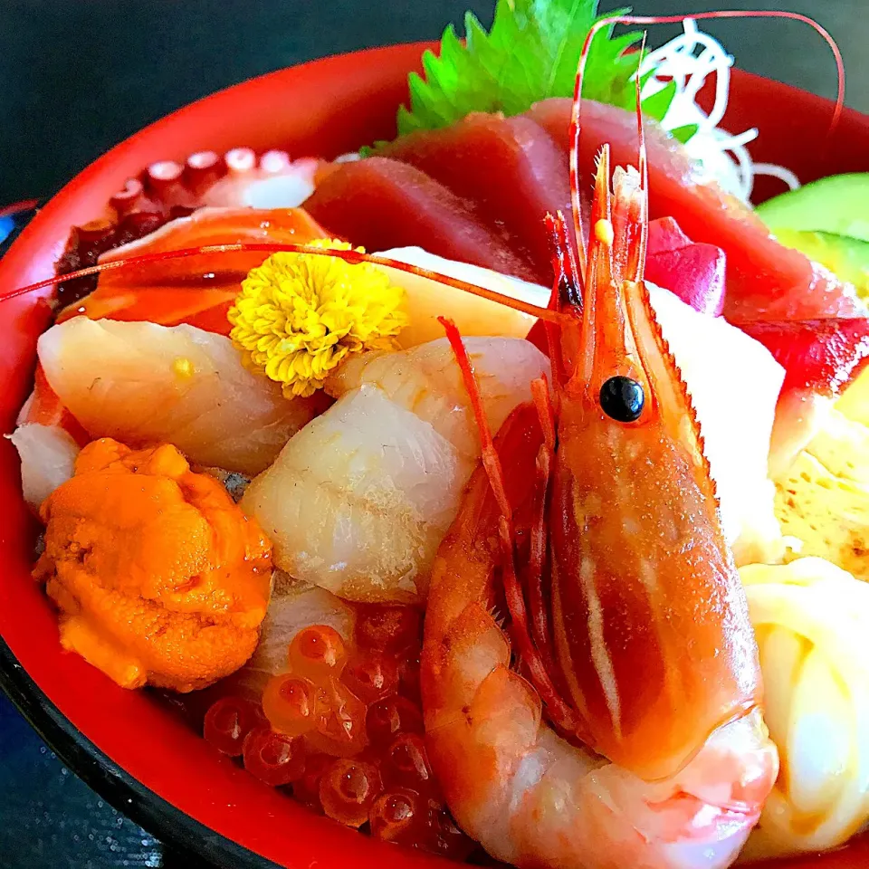 うな重それとも海鮮丼、うな重🙄海鮮丼🙄   👏やっぱり今日は「海鮮丼」にしよう😋(笑)|Sの食卓さん