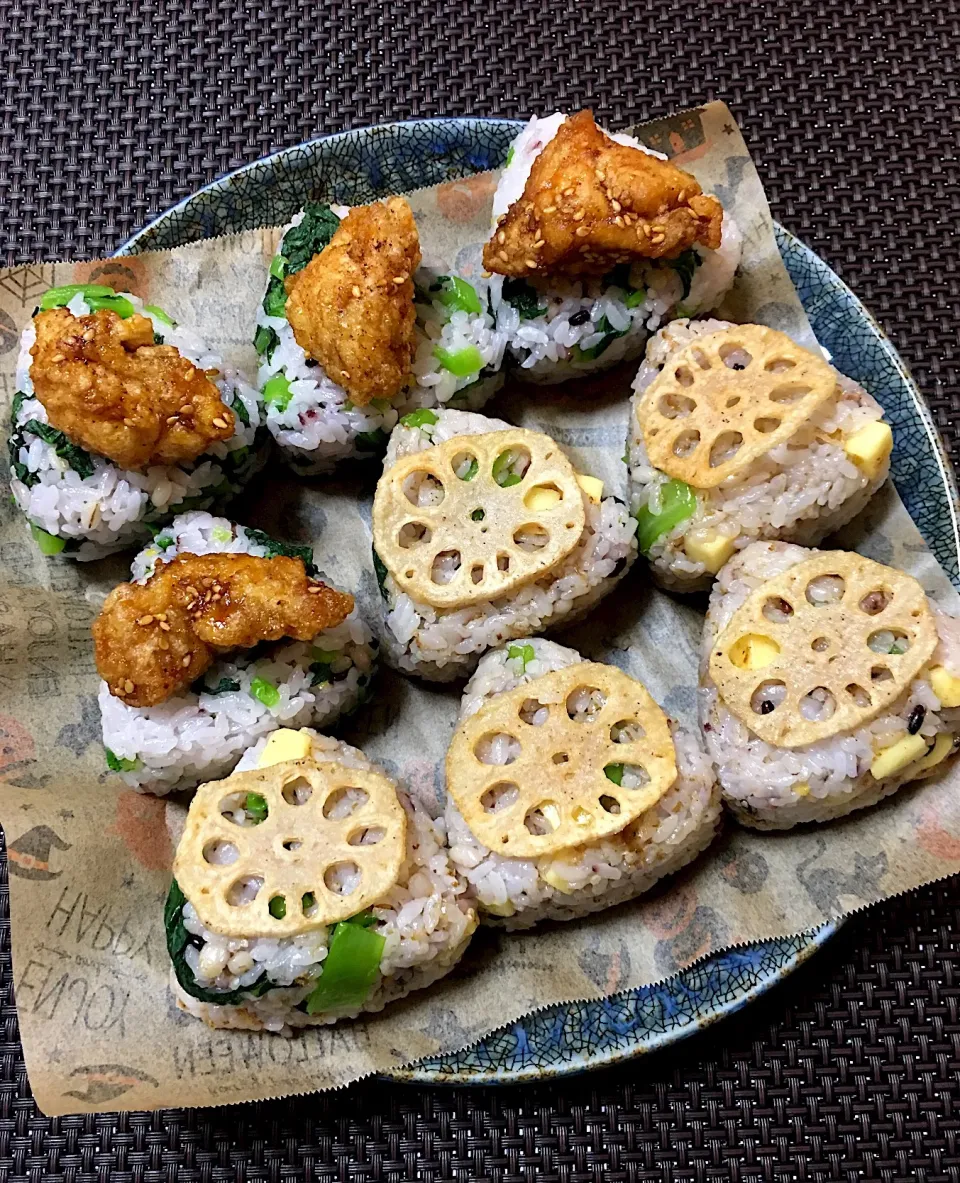 もち麦入り１５雑穀の れんこんチーズ & からあげ菜っ葉 にぎり🍙|kiusoudaiさん