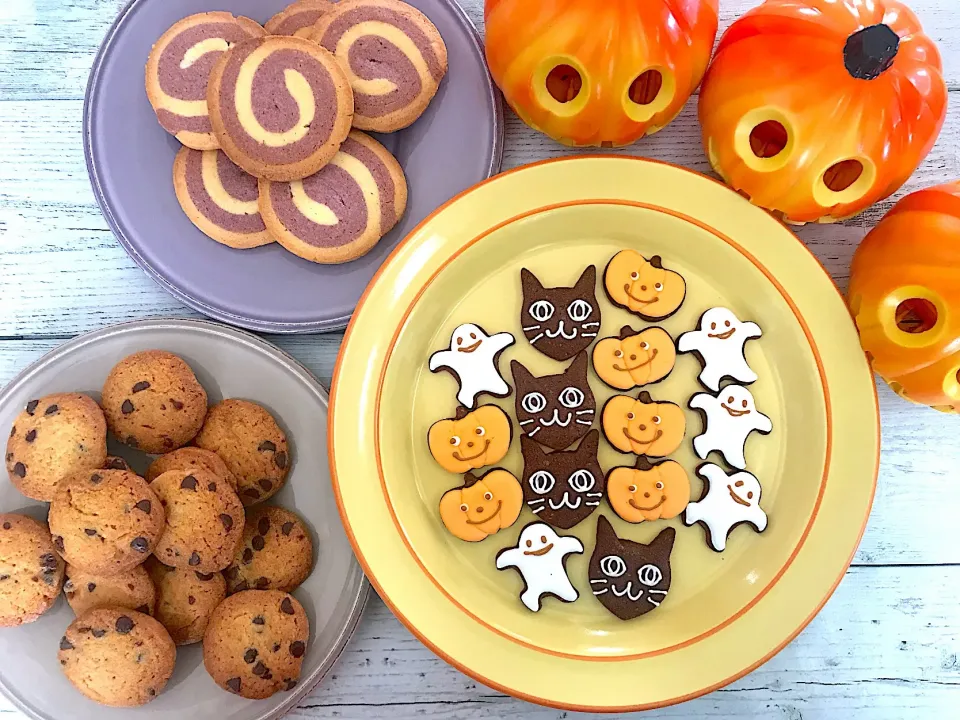 ハロウィンクッキー🎃👻
紫芋のぐるぐるクッキー
チョコチップクッキー🍪|＠keicooo03さん