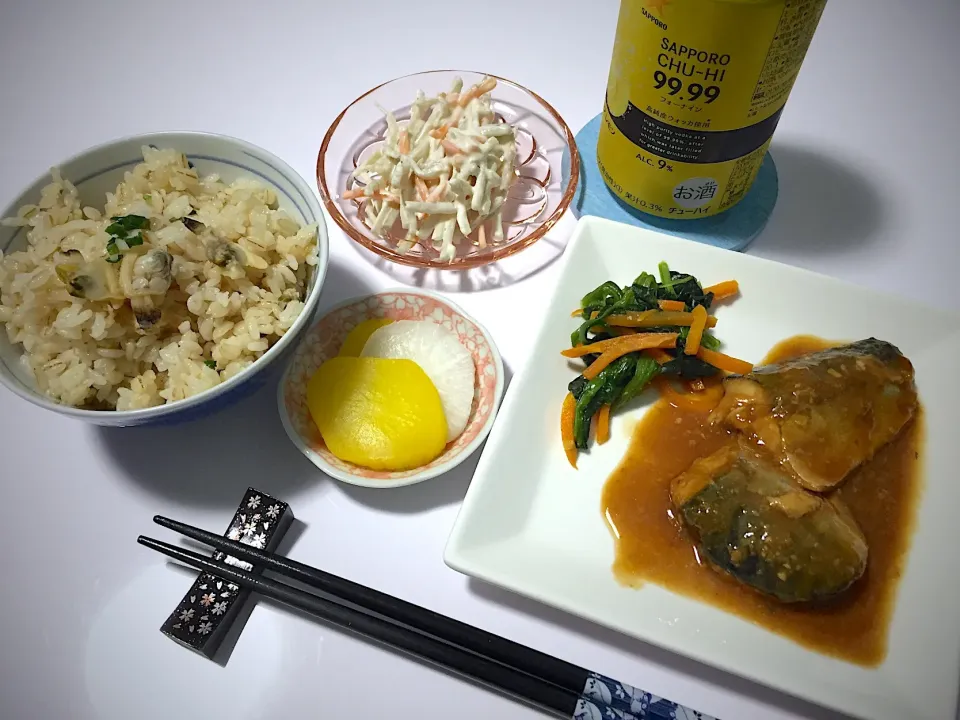 Snapdishの料理写真:今宵は、鯖味噌🐟
#鯖味噌
#あさりご飯
#マヨきんぴらサラダ
#たくあん|Kojiさん