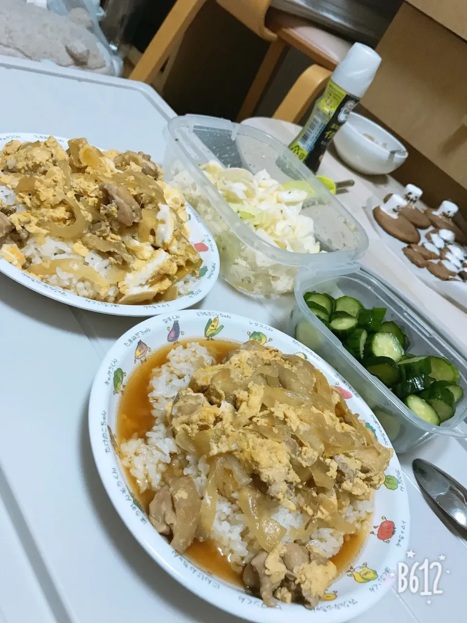 親子丼、浅漬けきゅうり|ゆきなさん