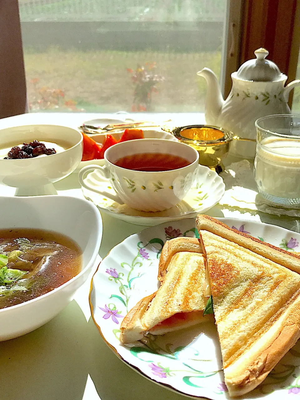 ホットサンドの朝食|サミカさん