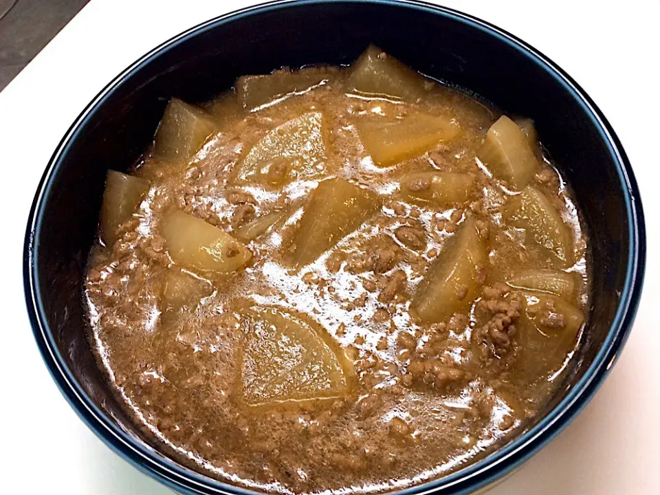 大根とひき肉の煮物😋|アライさんさん