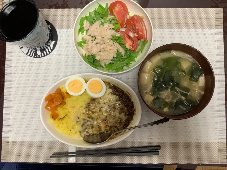 ターメリックライスにドライカレー🍛🥄とろけるチーズかけて…|ミルクさん