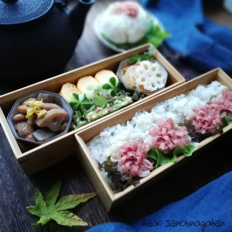 Snapdishの料理写真:カーネーションシュウマイ弁当|puchan_cafeさん