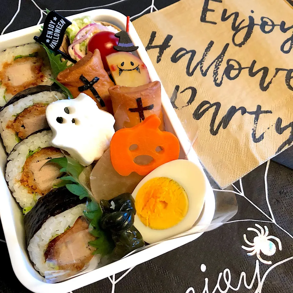 Snapdishの料理写真:今日のおべんと★ロースカツロールとおでんでハロウィン弁当|emichococo625さん