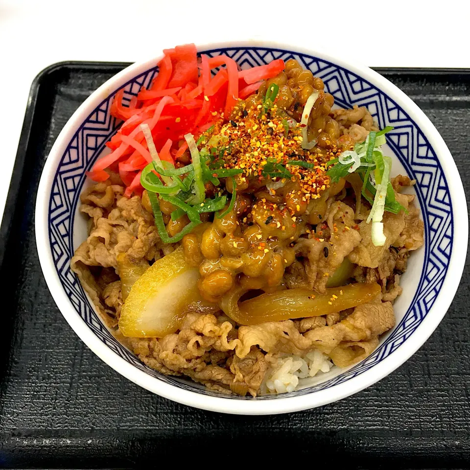 今日の朝ごはん‼︎ 31 October
 #朝ごはん  #朝ごはんの記録  #吉野家 #納豆牛丼|Yoshinobu Nakagawaさん