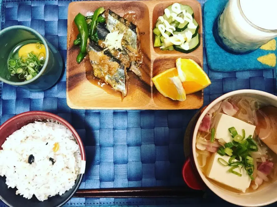 Snapdishの料理写真:秋刀魚の味噌煮定食|KENさん