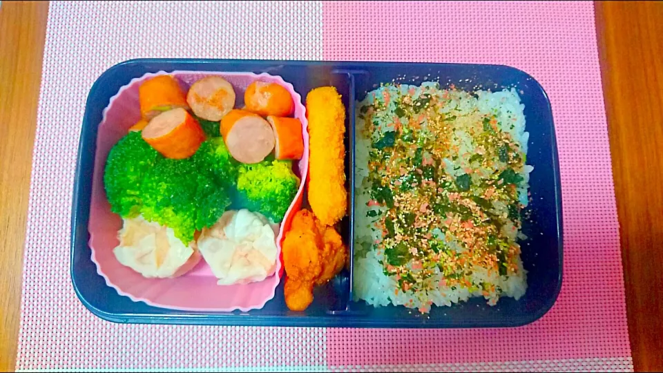 ブロッコリーとウインナーの炒め物🎵旦那さんお弁当🎵😊|かおるcitronさん