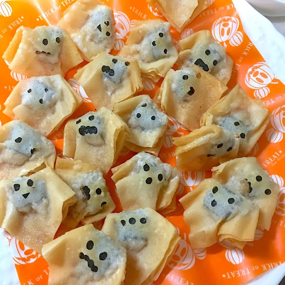 Snapdishの料理写真:HALLOWEEN おつまみおばけちゃん|kyoroさん