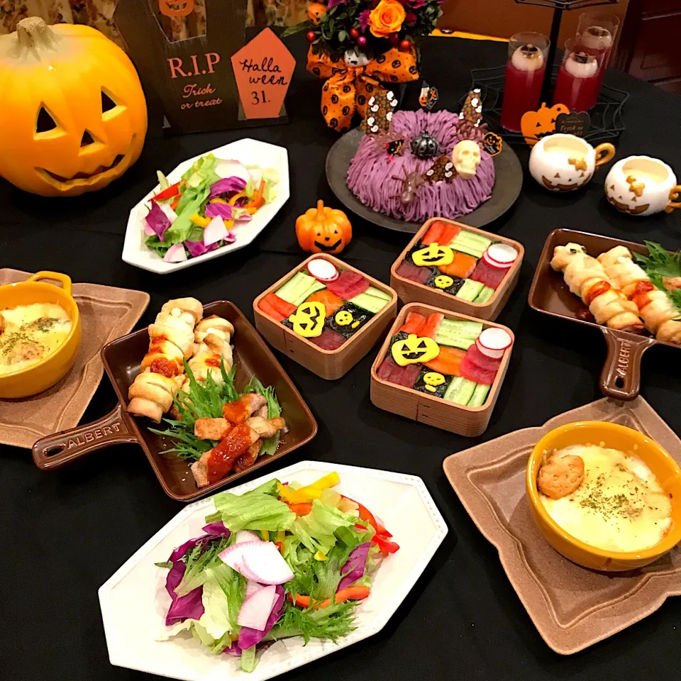 Snapdishの料理写真:ハロウィンご飯 #モザイクちらし #かぼちゃグラタン #春巻きでミイラパイ #紫芋のモンブラン #目玉ゼリー|オモナさん