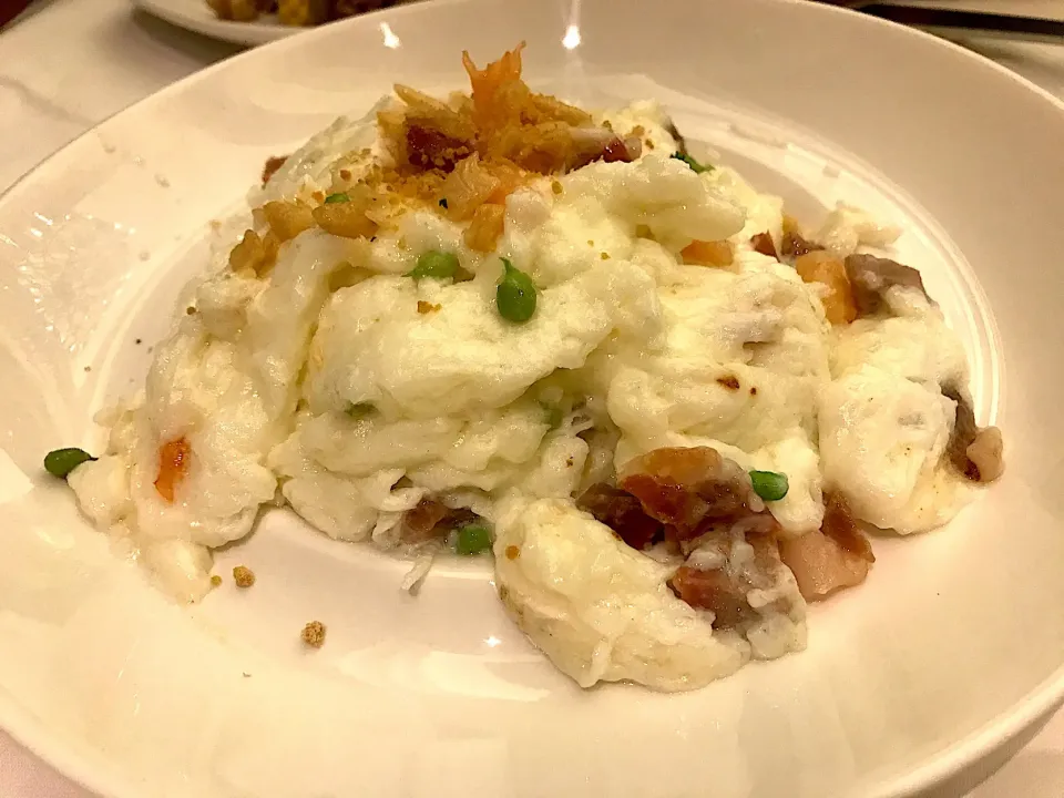 Fried egg white with shrimps, barbecued pork, green beans and olive kernels|Sky Blueさん