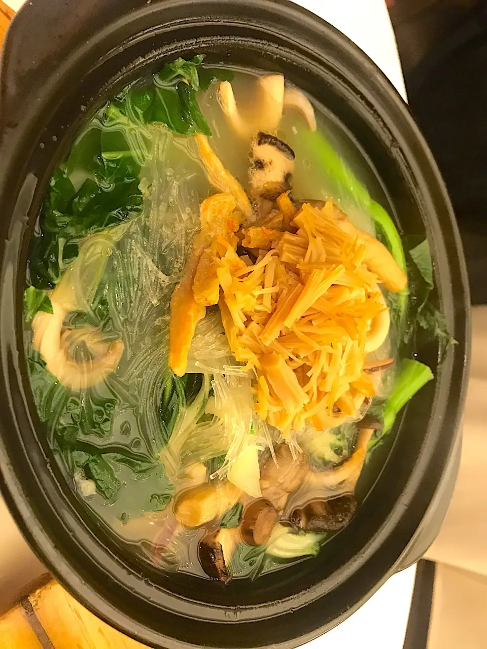 Poached assorted vegetables with conpoy, dried shrimps and dried squid in casserole|Sky Blueさん