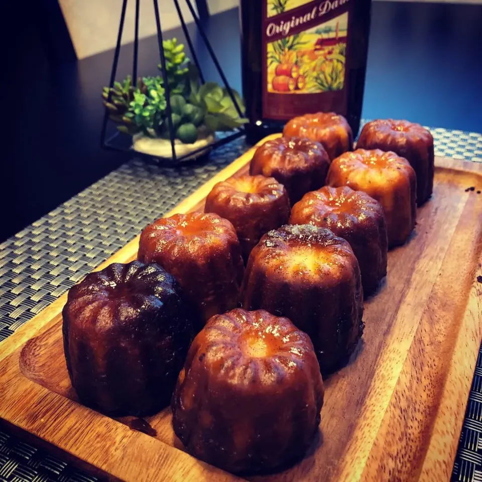 Snapdishの料理写真:tomoさんの料理 cannelé de Bordeaux 簡単レシピ|tomoさん