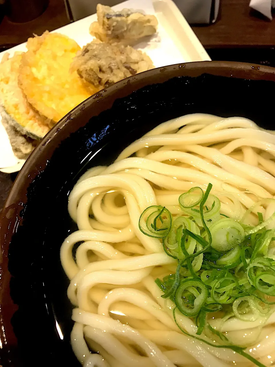 香川の名店が東京進出。あつかけと野菜天！|Tomyさん