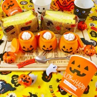 Snapdishの料理写真:🎃パンプキン食パンのタマゴサンドとHalloweenパンプキンプリン👻|くうみんさん