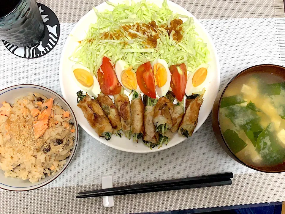 肉巻きと鮭とシメジの炊き込みご飯|ミルクさん